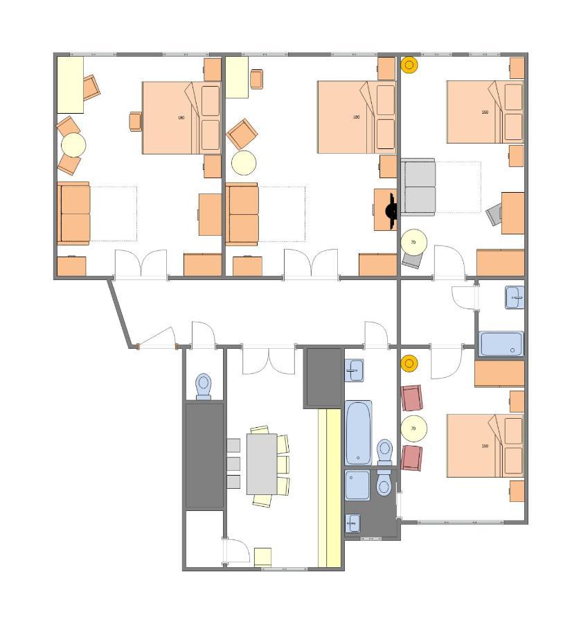 4 Bedrooms 130M2 Apartment At The Main City Square Praga Exterior foto